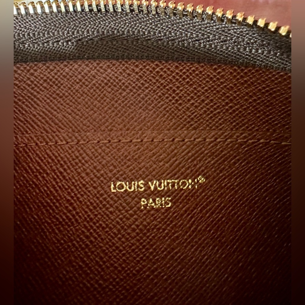 Louis Vuitton Key Pouch S - Picture 10 of 11